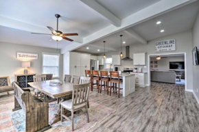 Modern Memphis Home with Yard - 4 Mi to Shelby Farms
